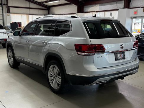 Used 2018 Volkswagen Atlas SEL Premium AWD/4WD image 4
