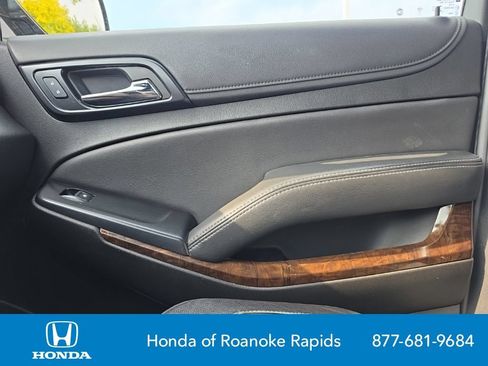 Used 2020 Chevrolet Tahoe LT w/ Luxury Package AWD/4WD image 14