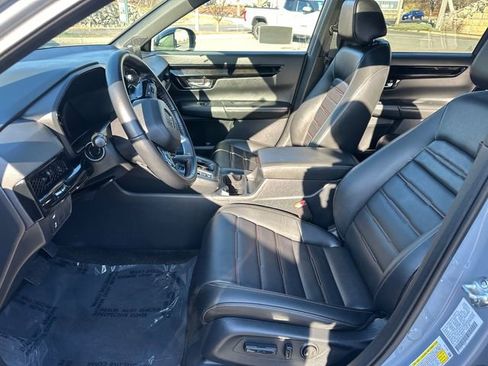Used 2025 Honda CR-V Sport Touring image 31