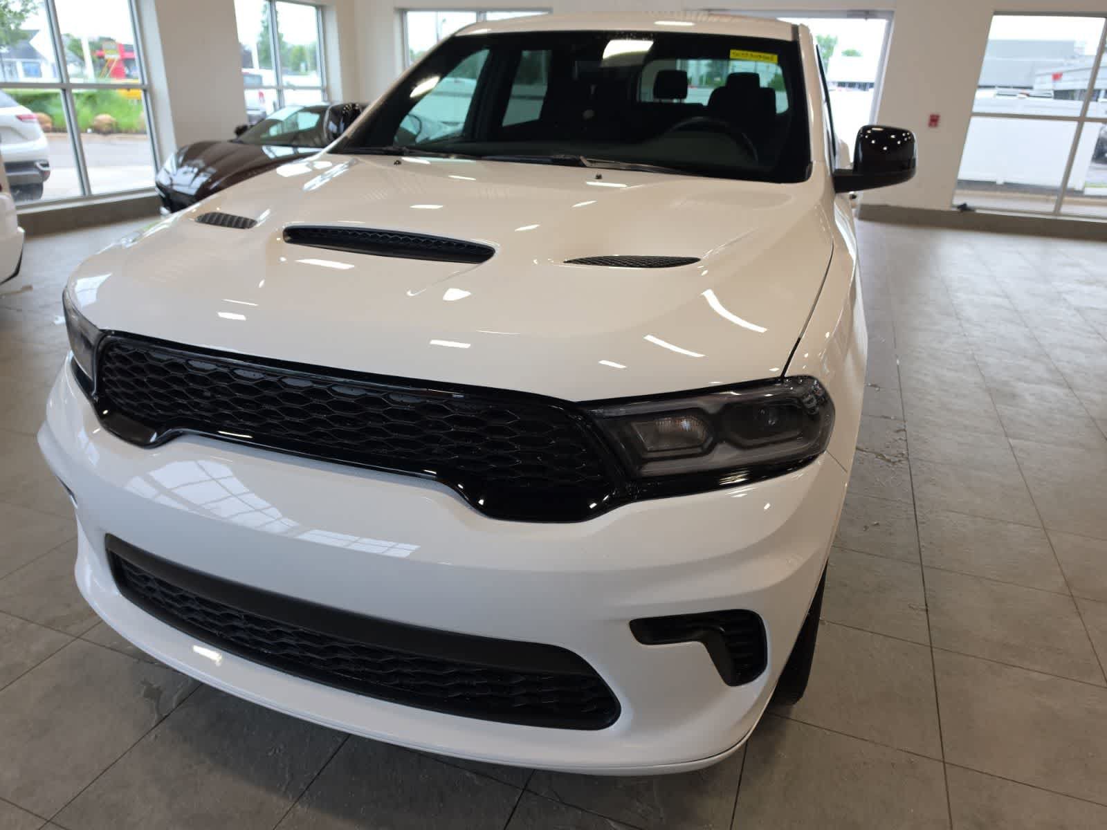 Used 2025 Dodge Durango GT AWD/4WD image 2