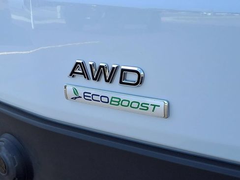 Used 2020 Ford Transit 250 Medium Roof AWD image 8