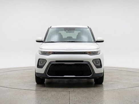 Used 2025 Kia Soul LX w/ LX Technology Package FWD image 2