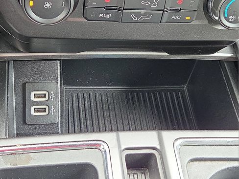 Used 2020 Ford F150 XLT w/ Equipment Group 302A Luxury AWD/4WD image 17