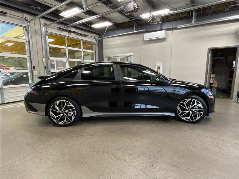 Used 2023 Hyundai Ioniq 6 SEL RWD image 6