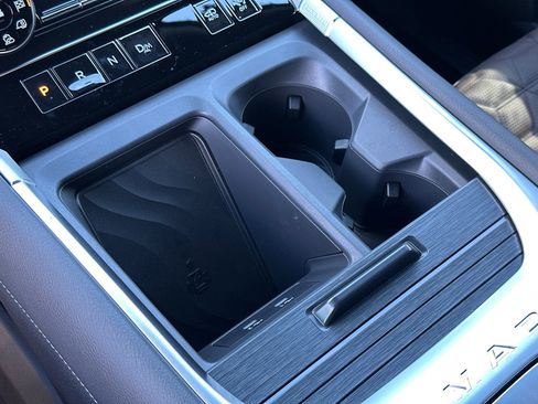 New 2026 Nissan Armada Platinum Reserve image 37