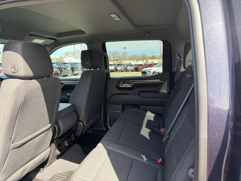 Certified 2022 Chevrolet Silverado 1500 LT AWD/4WD image 12