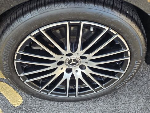 Certified 2023 Mercedes-Benz C 300 4MATIC Sedan image 13