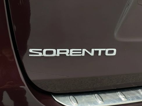 Used 2019 Kia Sorento SX FWD image 41