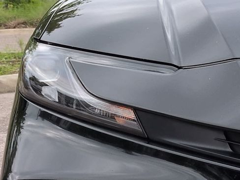Used 2025 Toyota Camry LE FWD image 10