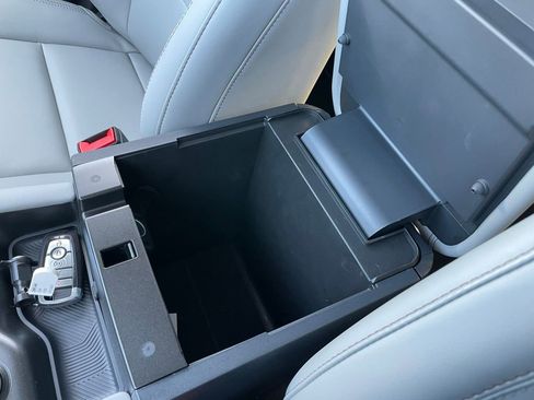 New 2026 Ford Explorer Active w/ Active Comfort Package AWD/4WD image 53