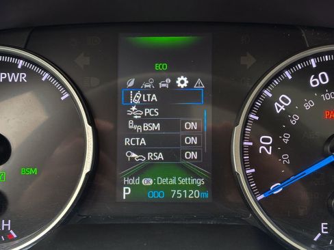 Certified 2022 Toyota RAV4 XLE image 32