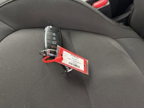 Used 2015 Kia Soul image 29