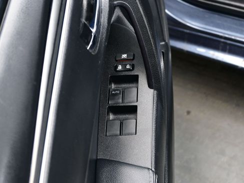 Used 2019 Toyota Corolla XLE image 10