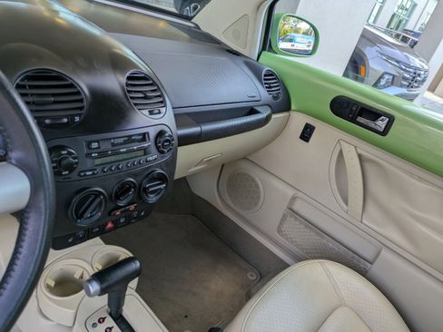 Used 2003 Volkswagen Beetle GLX image 15