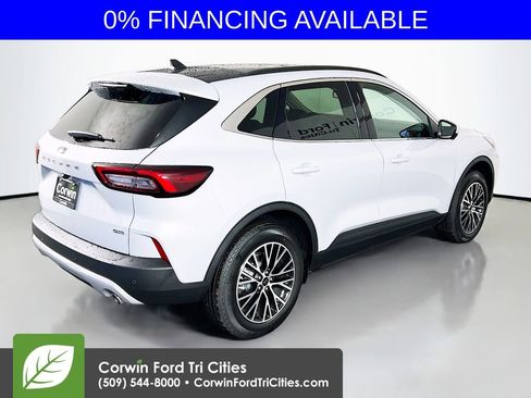 New 2025 Ford Escape SE w/ PHEV Premium Package image 15