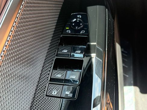 Used 2023 BMW 740i RWD image 34