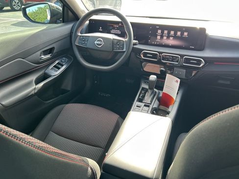New 2026 Nissan Sentra SR w/ Floor Mat Package FWD image 10