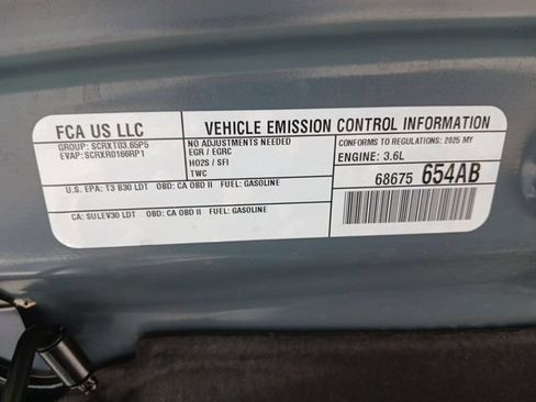 Used 2025 Jeep Gladiator Rubicon AWD/4WD image 57
