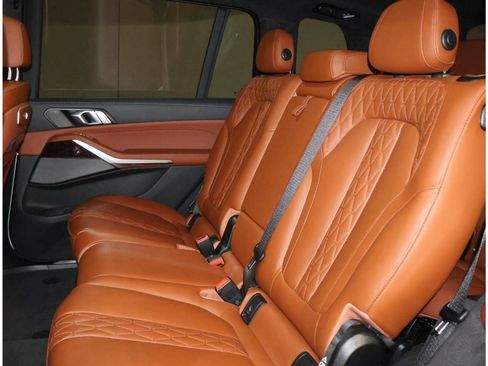 Used 2025 BMW X7 M60i w/ Executive Package AWD/4WD image 18