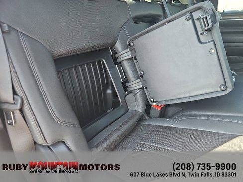 Used 2024 Chevrolet Silverado 3500 High Country w/ High Country Premium Package image 38