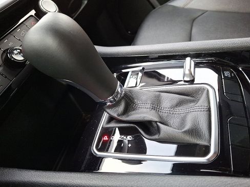 Certified 2024 Jeep Compass Limited image 14