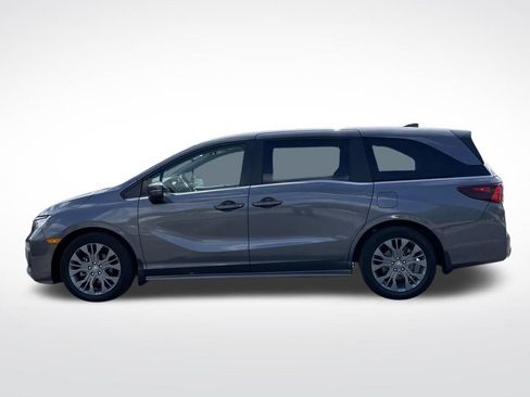 Used 2025 Honda Odyssey Touring image 2