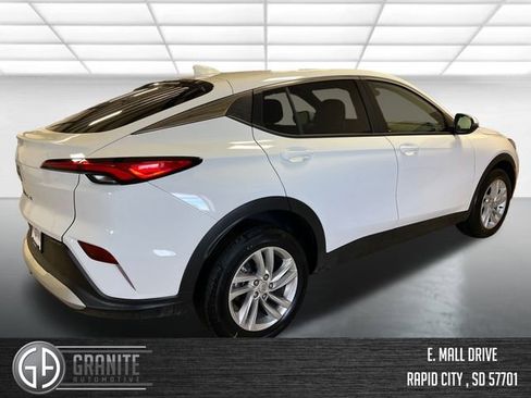 New 2026 Buick Envista Sport Touring FWD image 5