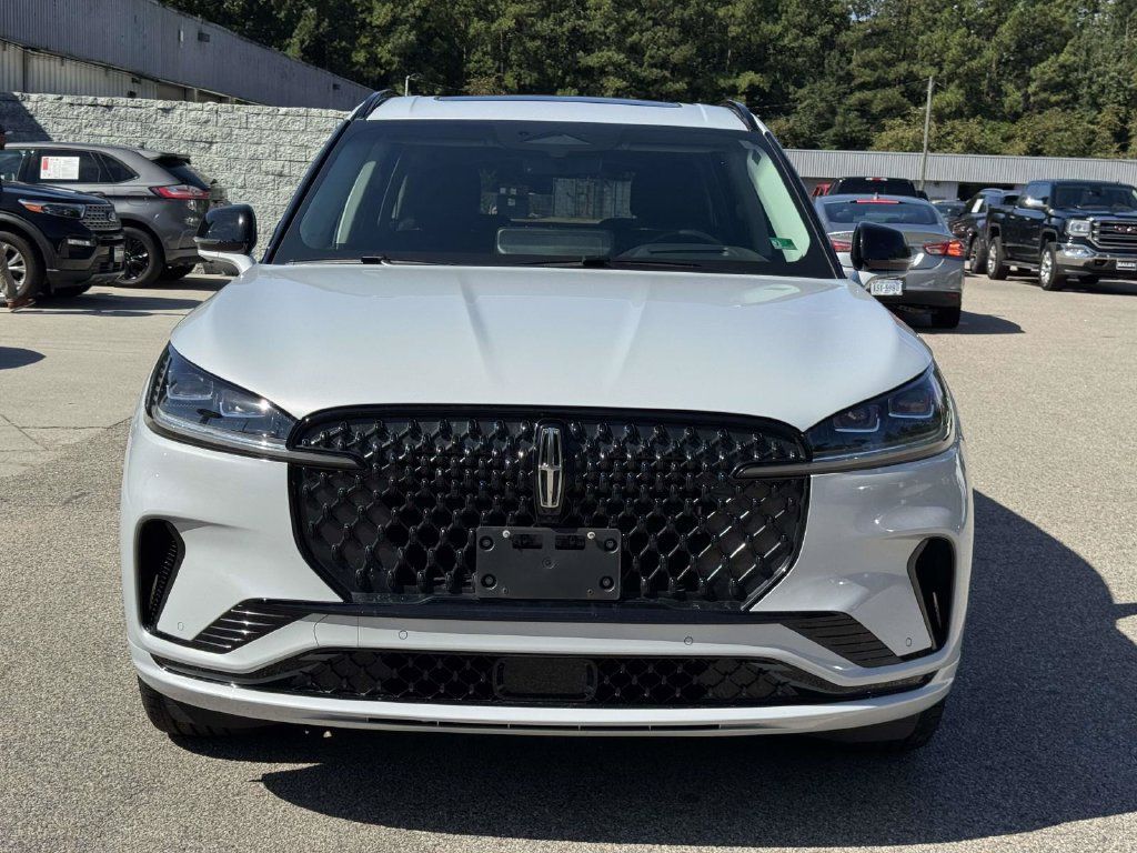Used 2025 Lincoln Aviator Reserve w/ Luxury Package AWD/4WD image 25