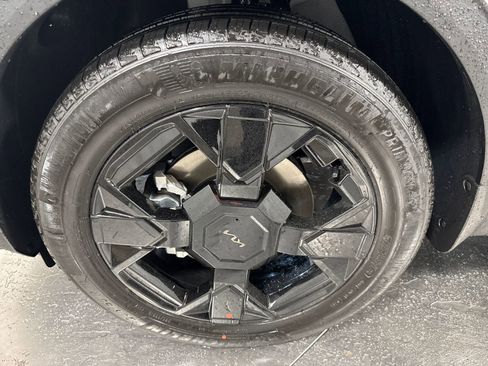 New 2026 Kia Sportage X-Line image 2