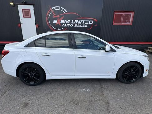 Used 2014 Chevrolet Cruze LTZ w/ RS Package FWD image 6