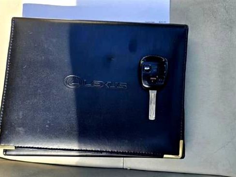 Used 2002 Lexus SC 430 Convertible image 37