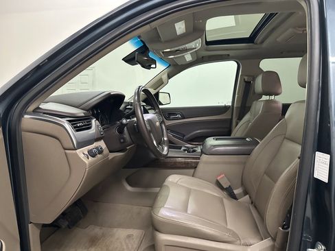 Used 2020 Chevrolet Tahoe LT image 32