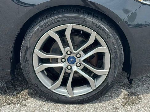 Used 2019 Ford Fusion SEL FWD image 3