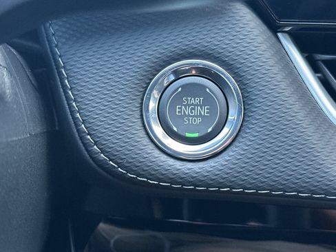 New 2026 Chevrolet Equinox LT w/ Safety and Technology Package FWD image 23