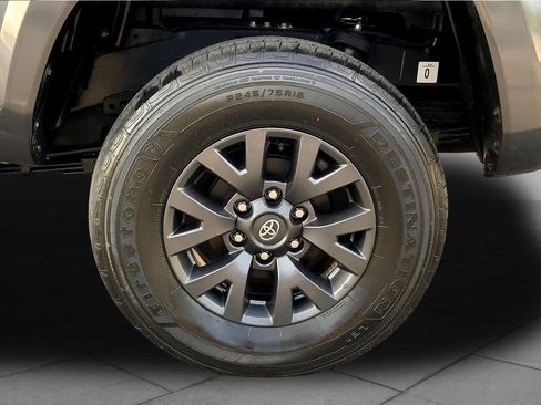 Used 2023 Toyota Tacoma SR5 w/ Technology Package image 11