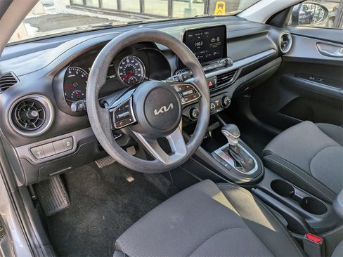 Certified 2022 Kia Forte LXS image 12