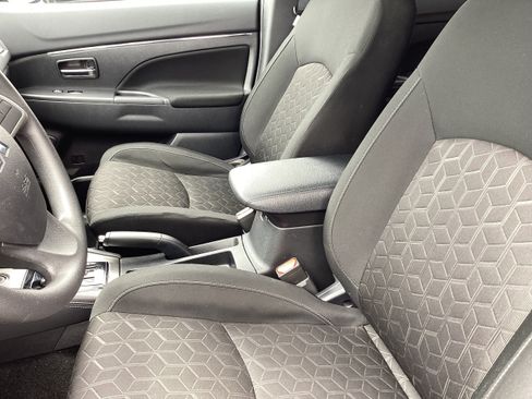 Used 2025 Mitsubishi Outlander Sport ES AWD/4WD image 13