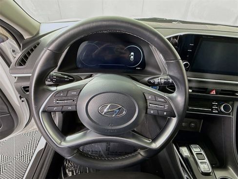 Certified 2022 Hyundai Sonata SEL w/ Convenience Package image 20