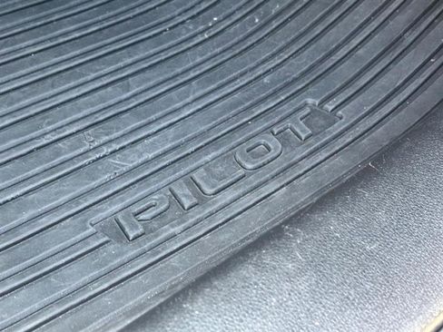 Used 2019 Honda Pilot Touring image 59