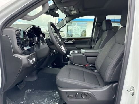 New 2026 GMC Sierra 1500 SLE w/ Preferred Package image 13
