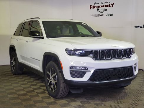 Used 2024 Jeep Grand Cherokee Limited image 2