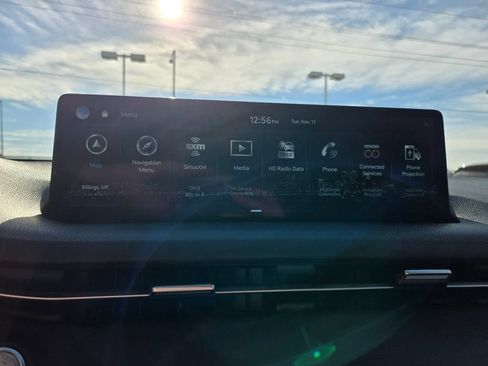 Used 2022 Genesis GV70 2.5T w/ Select Package AWD/4WD image 27