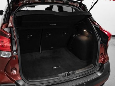 Used 2020 Nissan Kicks SR w/ Exterior Package FWD image 46