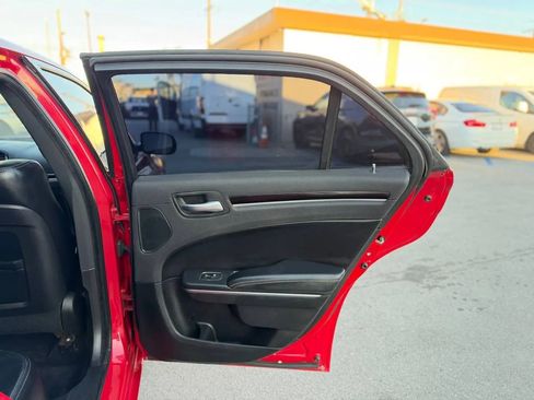 Used 2017 Chrysler 300 S image 30