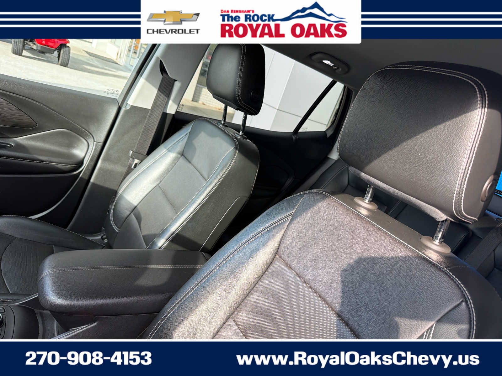 Used 2023 GMC Terrain SLT w/ Elevation Edition FWD image 16