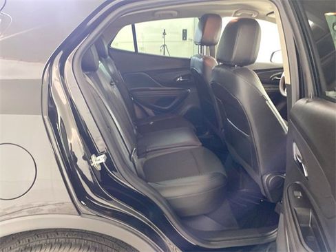 Used 2022 Buick Encore Preferred w/ Safety Package image 31