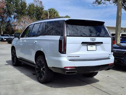 New 2026 Cadillac Escalade Platinum Sport image 3
