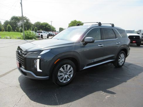 Used 2023 Hyundai Palisade SEL FWD image 11