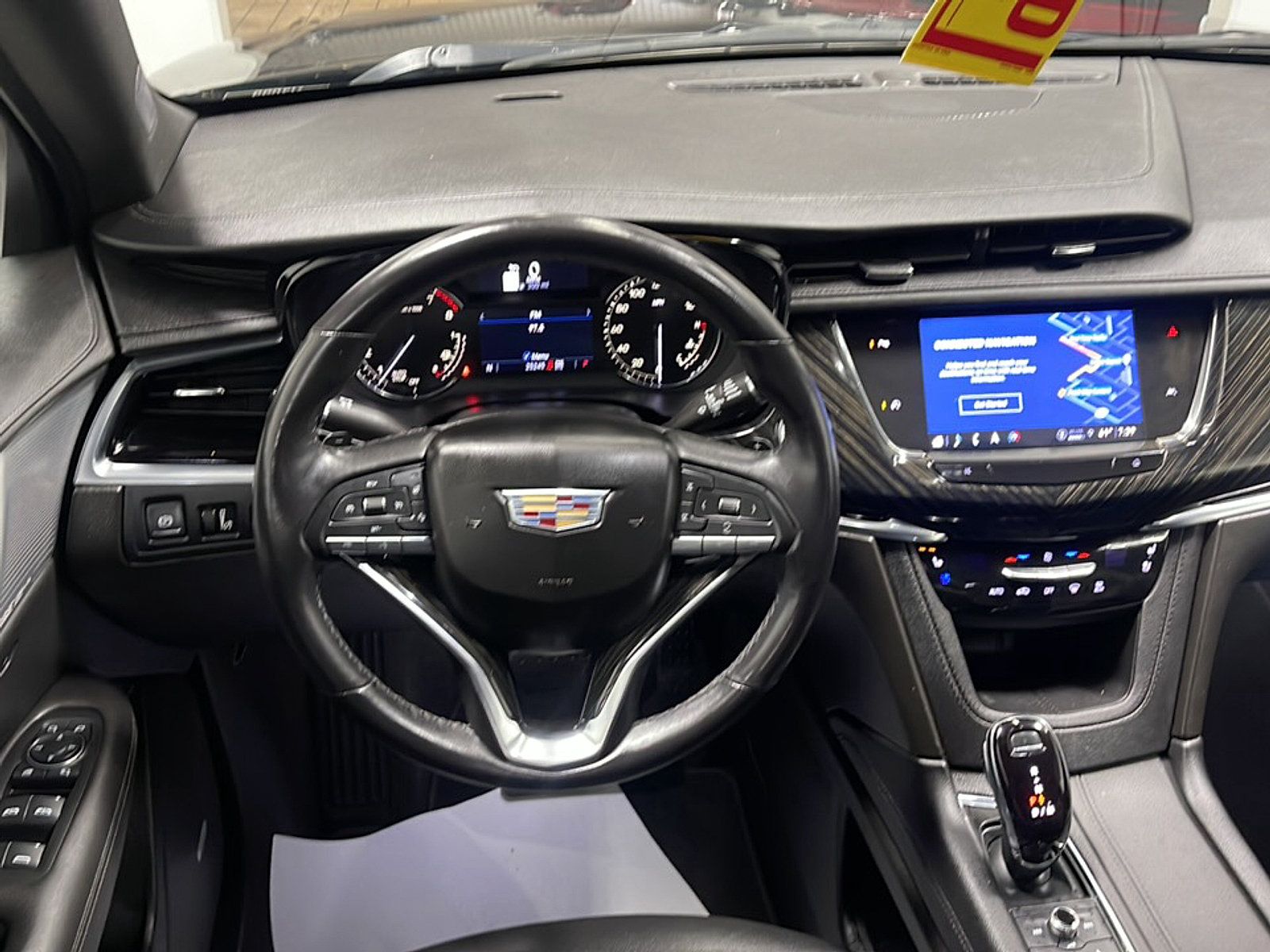 Used 2023 Cadillac XT6 Premium Luxury AWD/4WD image 3