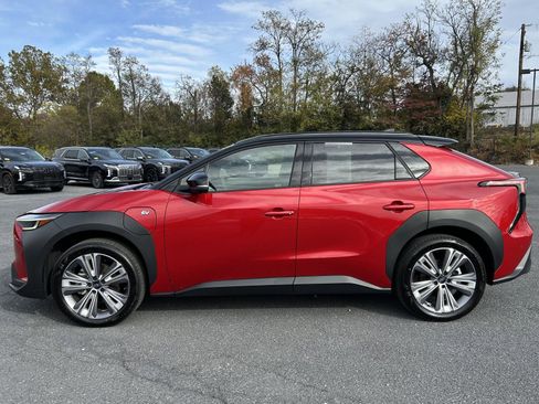 Used 2023 Subaru Solterra AWD image 2